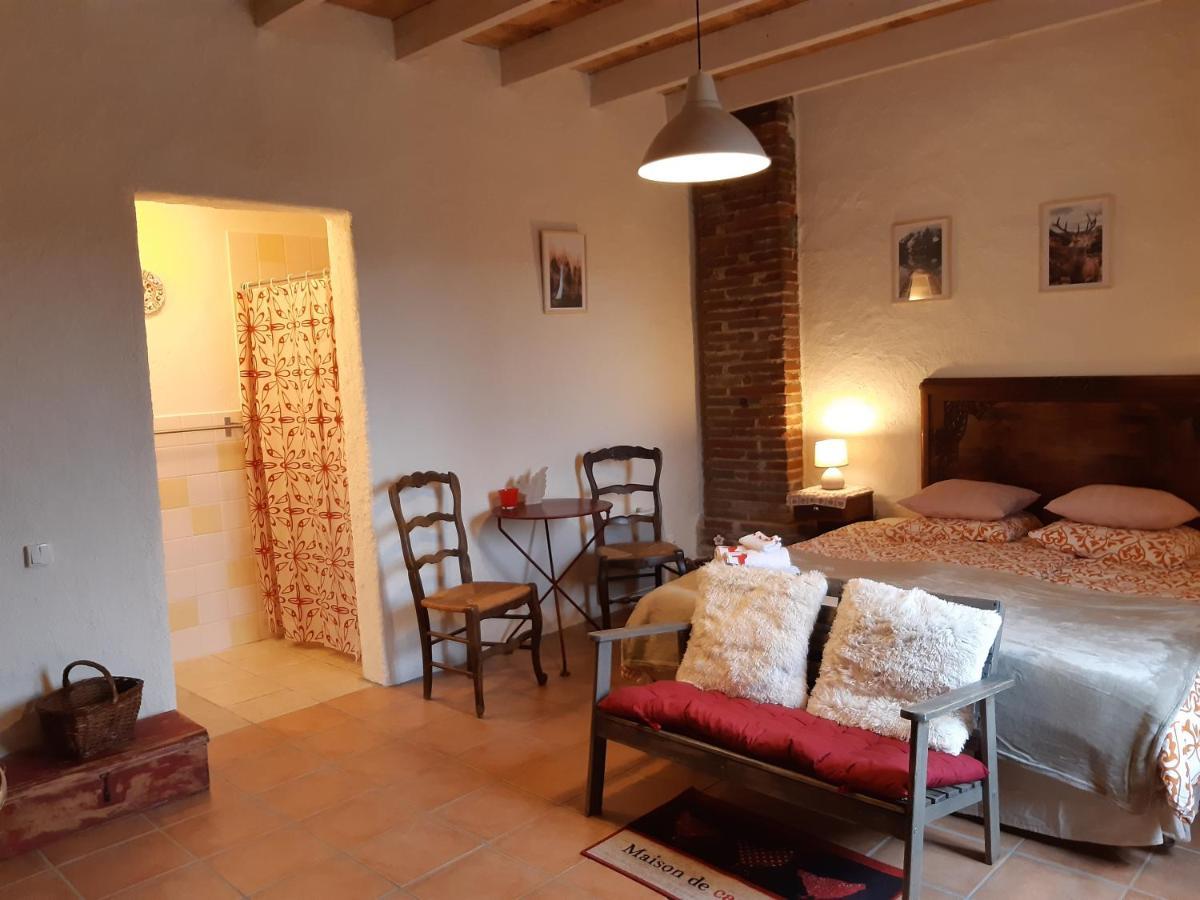 Bnb Ferme Beauregard Les Pyrenees Artigat Esterno foto