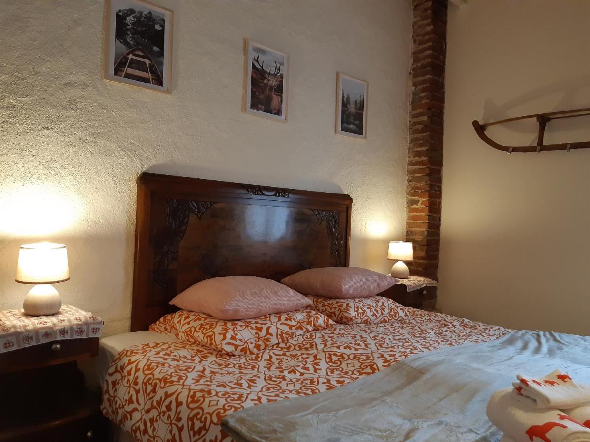 Bnb Ferme Beauregard Les Pyrenees Artigat Esterno foto