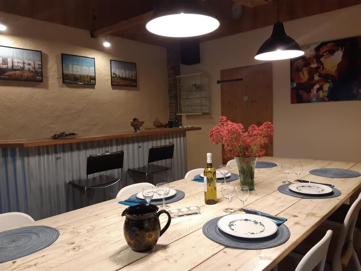 Bnb Ferme Beauregard Les Pyrenees Artigat Esterno foto